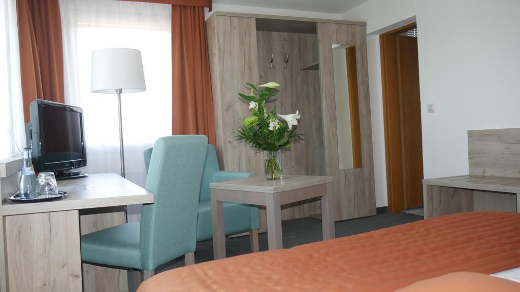 Komfort Hotel Λούντβιχσμπουργκ Εξωτερικό φωτογραφία