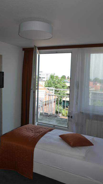 Komfort Hotel Λούντβιχσμπουργκ Εξωτερικό φωτογραφία